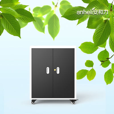 Cabine de carregamento de laptops com fechaduras e chaves, ventiladores de arrefecimento e rodas médicas alemãs